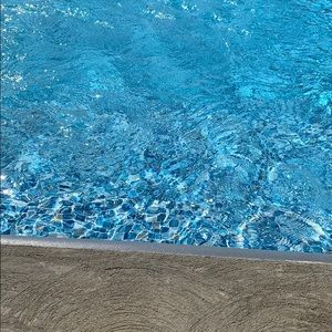 Meet your Posher, Shaela